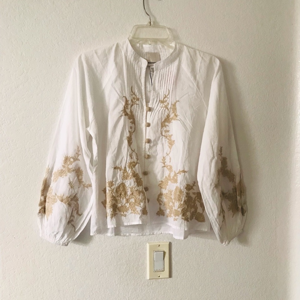 Embroidered White and tan Women's Top